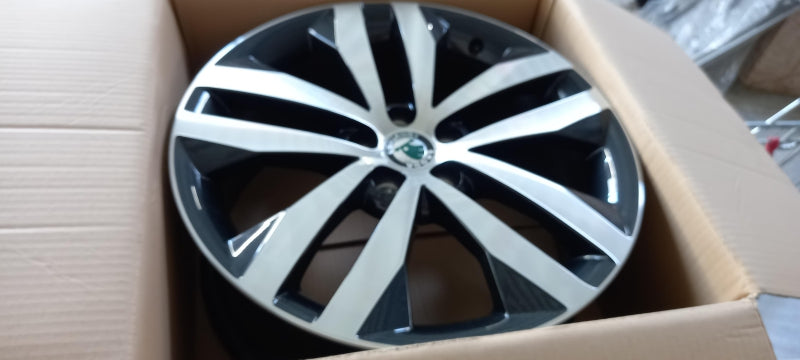 VAG Wheel Disc 5J0071496B