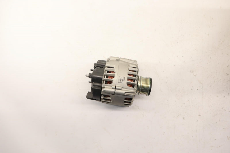 RENAULT Alternator 231008017R