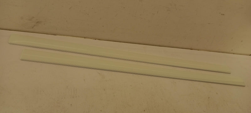 MITSUBISHI Trim/Protective Strip Set, Door M314198W37