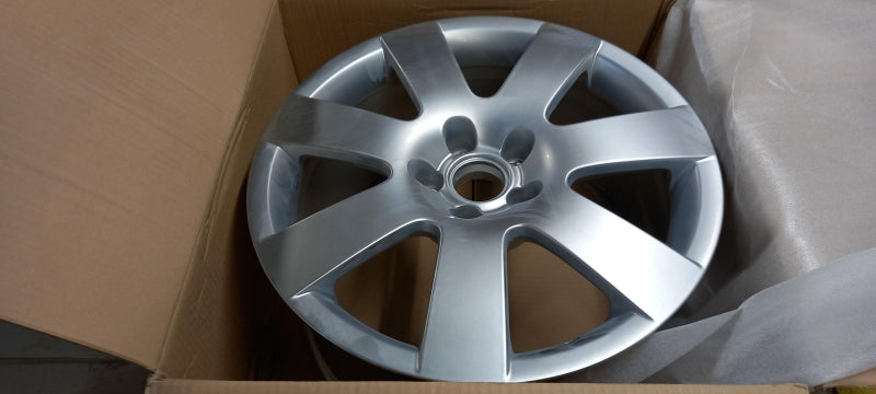VAG Wheel Disc 3D0601025Q88Z