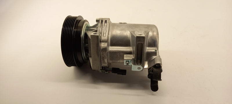 RENAULT Compressor, Air Conditioning 926004634R