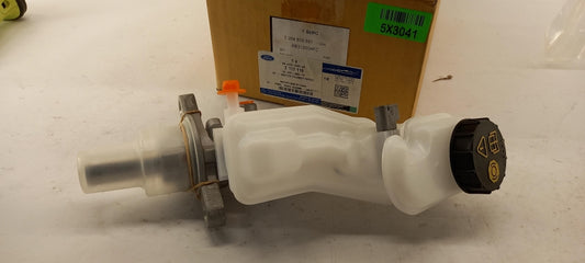 FORD Master Cylinder, Brakes 2117119
