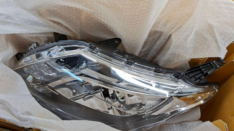 MITSUBISHI Headlight 8301D323