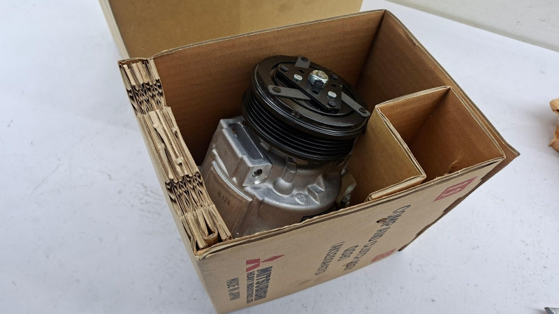 MITSUBISHI Compressor, Air Conditioning 7813A357
