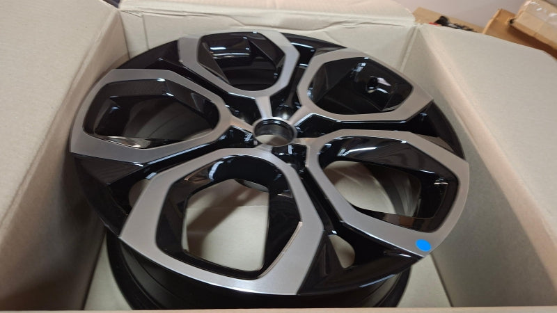 RENAULT Wheel Disc 403000981R