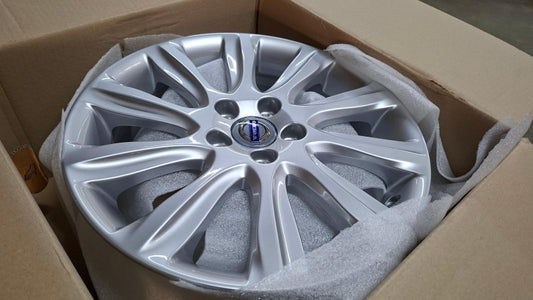 VOLVO Wheel Disc 31414837