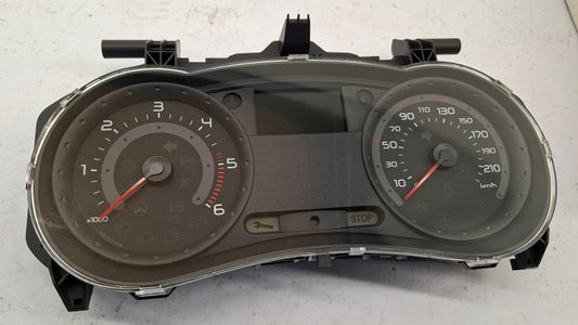 RENAULT Instrument Cluster 8200582702