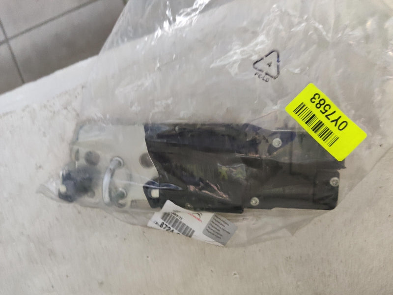 PEUGEOT/CITROEN Tailgate Lock 8724G2