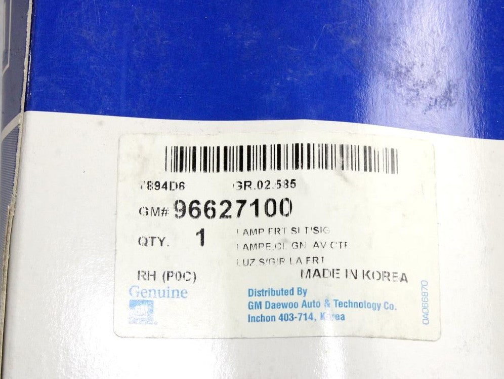 Chevrolet Captiva Front Right Fender Side Indicator Light 96627100 Genuine