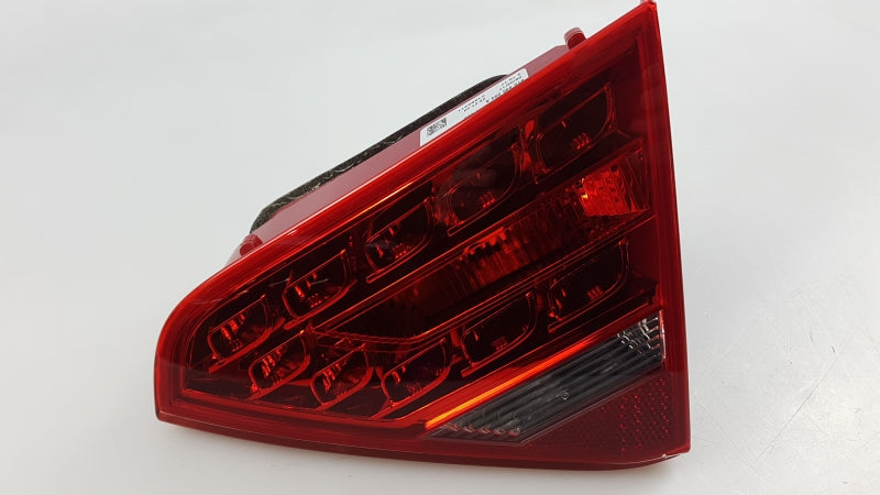 VAG Combination Rearlight 8T0945094A